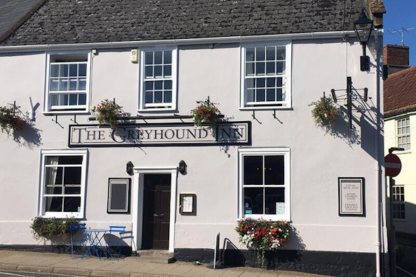 Dorset dog friendly pub Greyhound