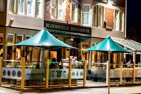 Blackpool dog friendly pub Broomfields