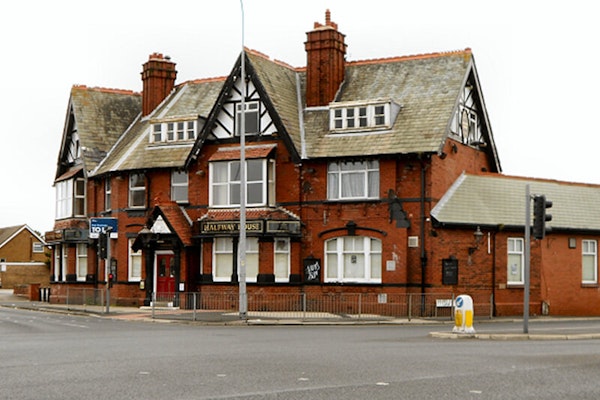 Blackpool dog friendly pub Halfway House