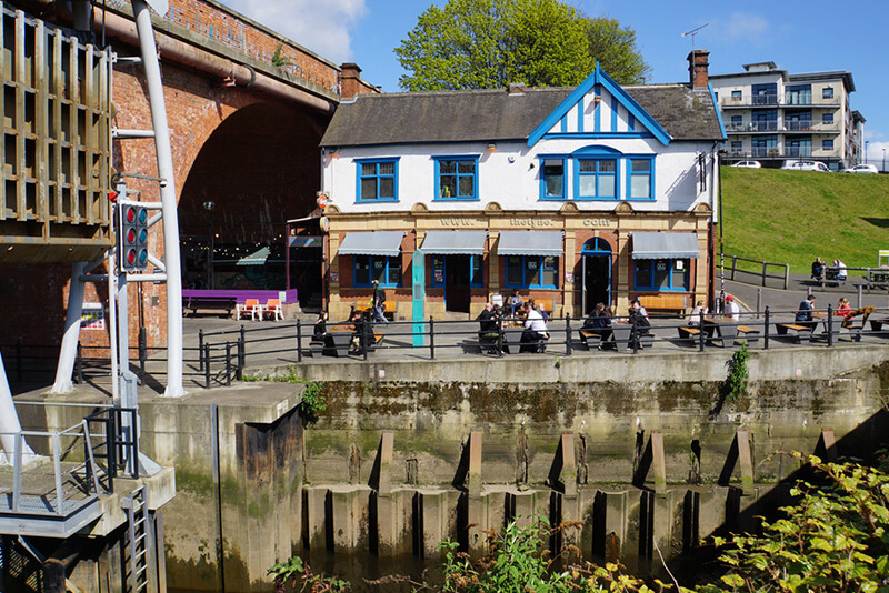 15 Nice Dog Friendly Pubs in Newcastle - Pure Pet Food