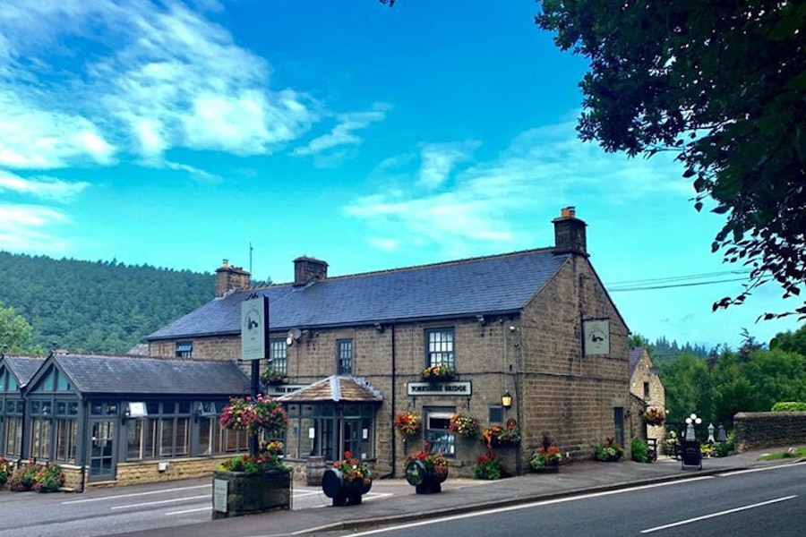 Peak District dog friendly pub Yorkshire Bridge