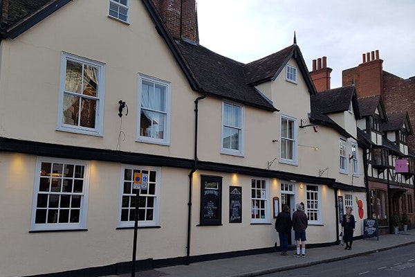 Shrewsbury dog friendly pub Cromwells