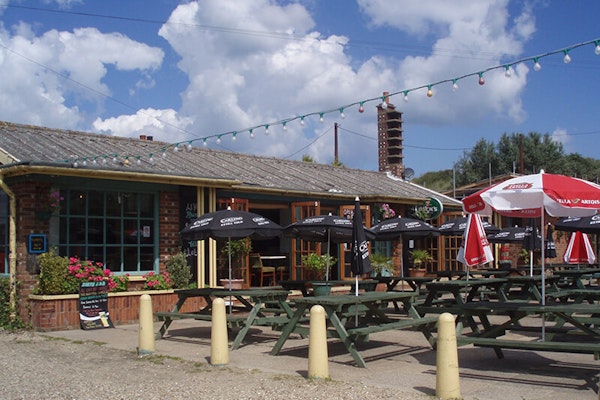 Norfolk dog friendly pub Reefs Bar