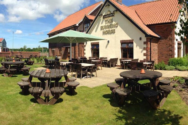 Winchester dog friendly pub Running Horse