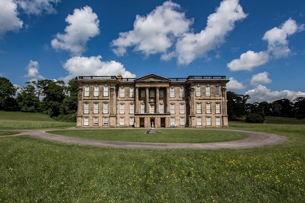 Derbyshire dog walks Calke Abbey