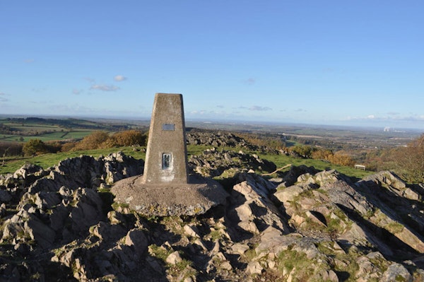 Leicestershire dog walk Beacon Hill