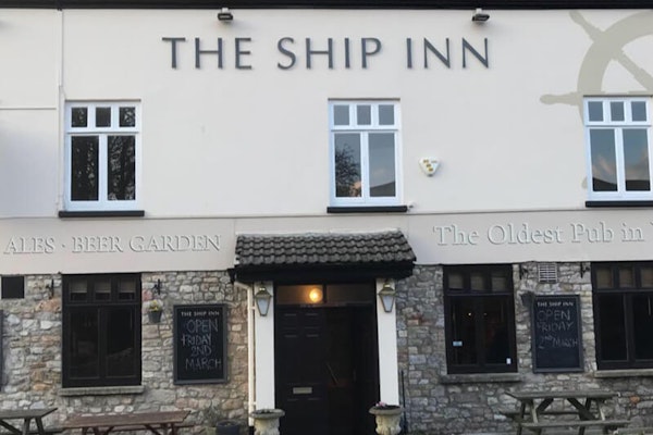 15 Wonderful dog friendly pubs in Weston-super-Mare - Pure Pet Food
