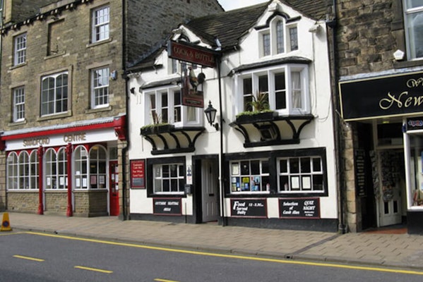 Skipton dog friendly pub Cock & Bottle