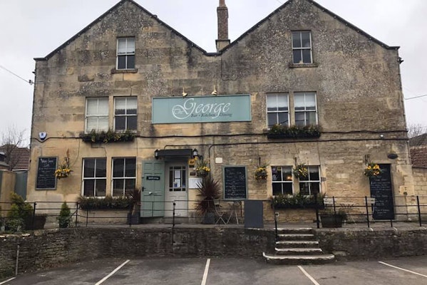 Cotswolds dog friendly pubs George