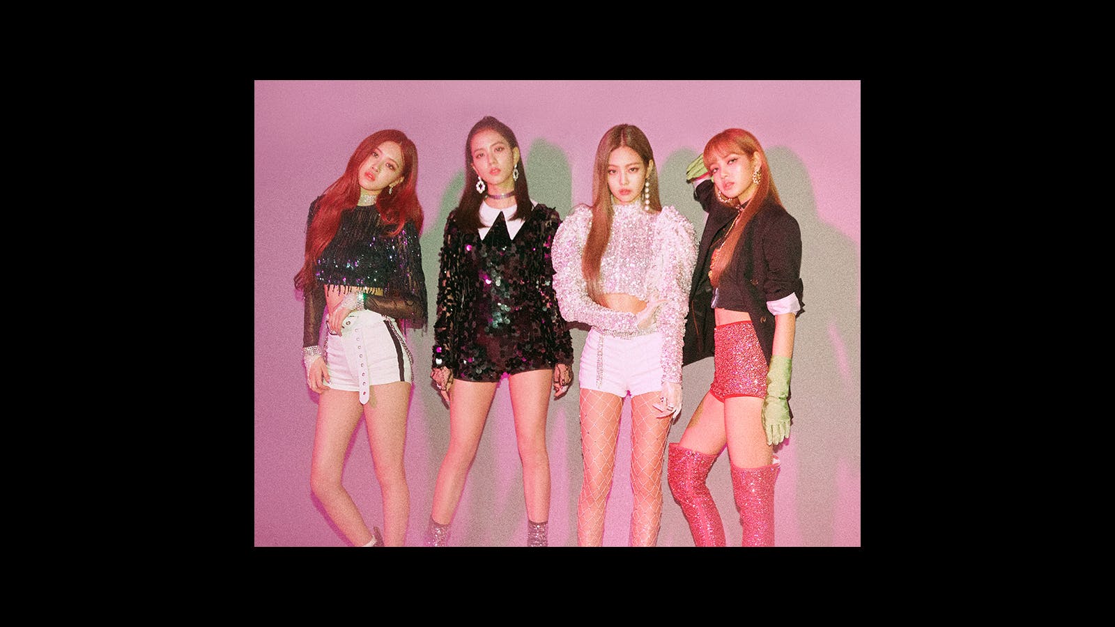 Showbiz Blackpink Wowed 8 000 Fans At First Sold Out Malaysian Concert