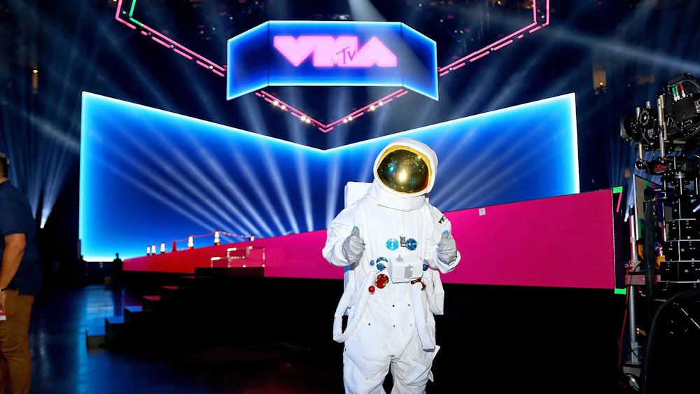 See all the best looks from the MTV VMAs red carpet