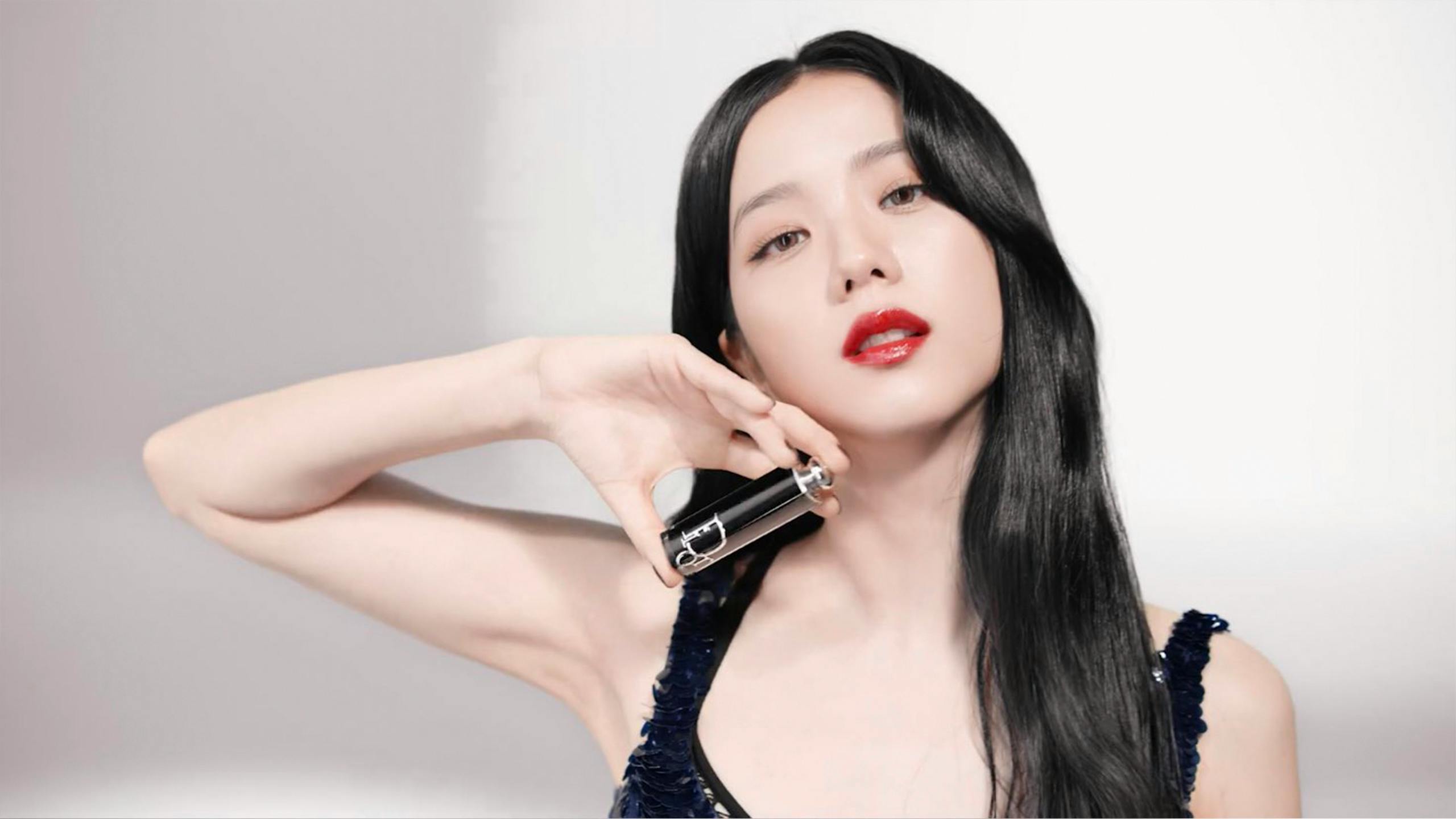 The new Dior Addict lipstick by Dior Beauty