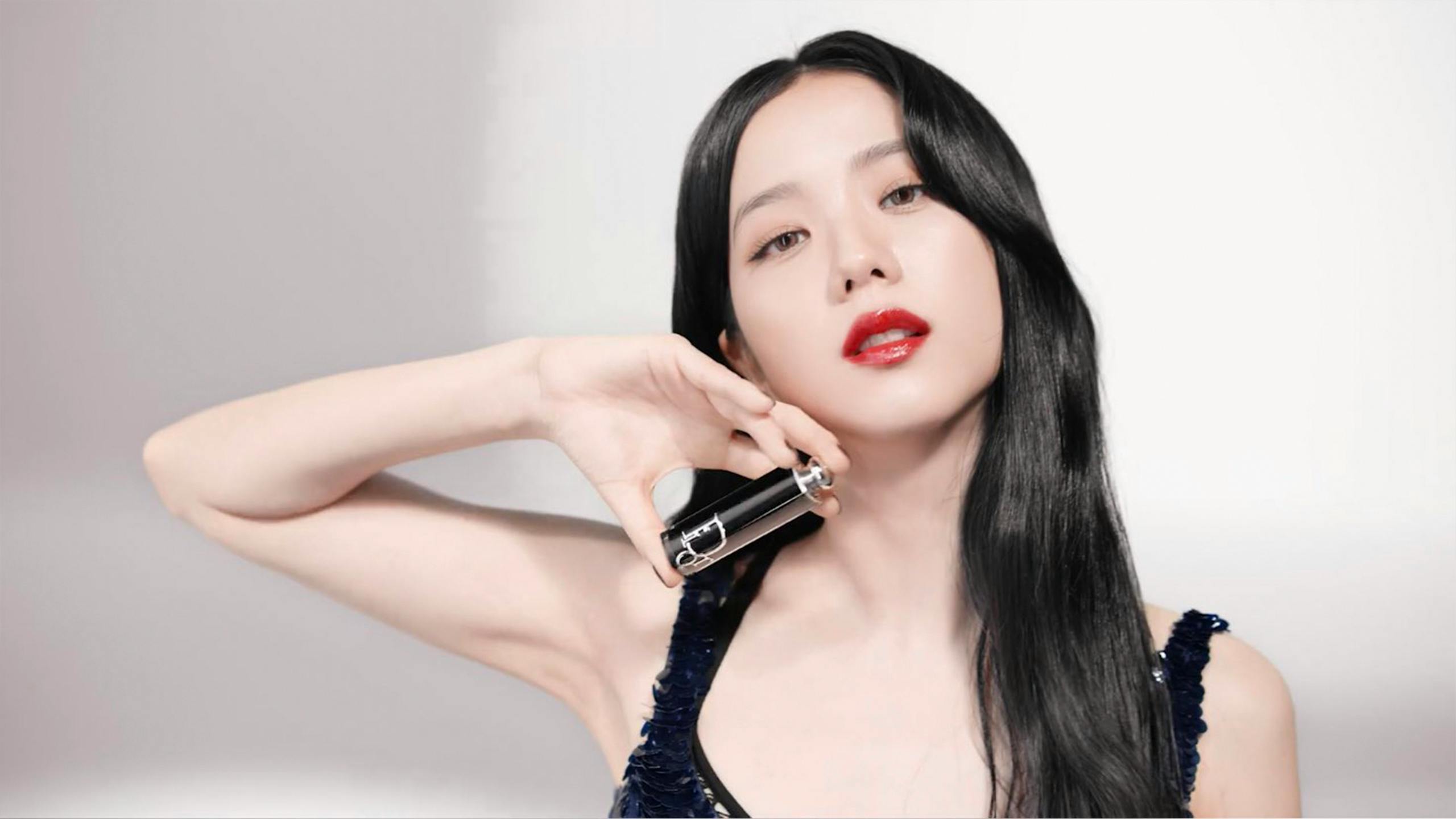 Dior used K-Pop star Jisoo and WhatsApp to promote new lipstick