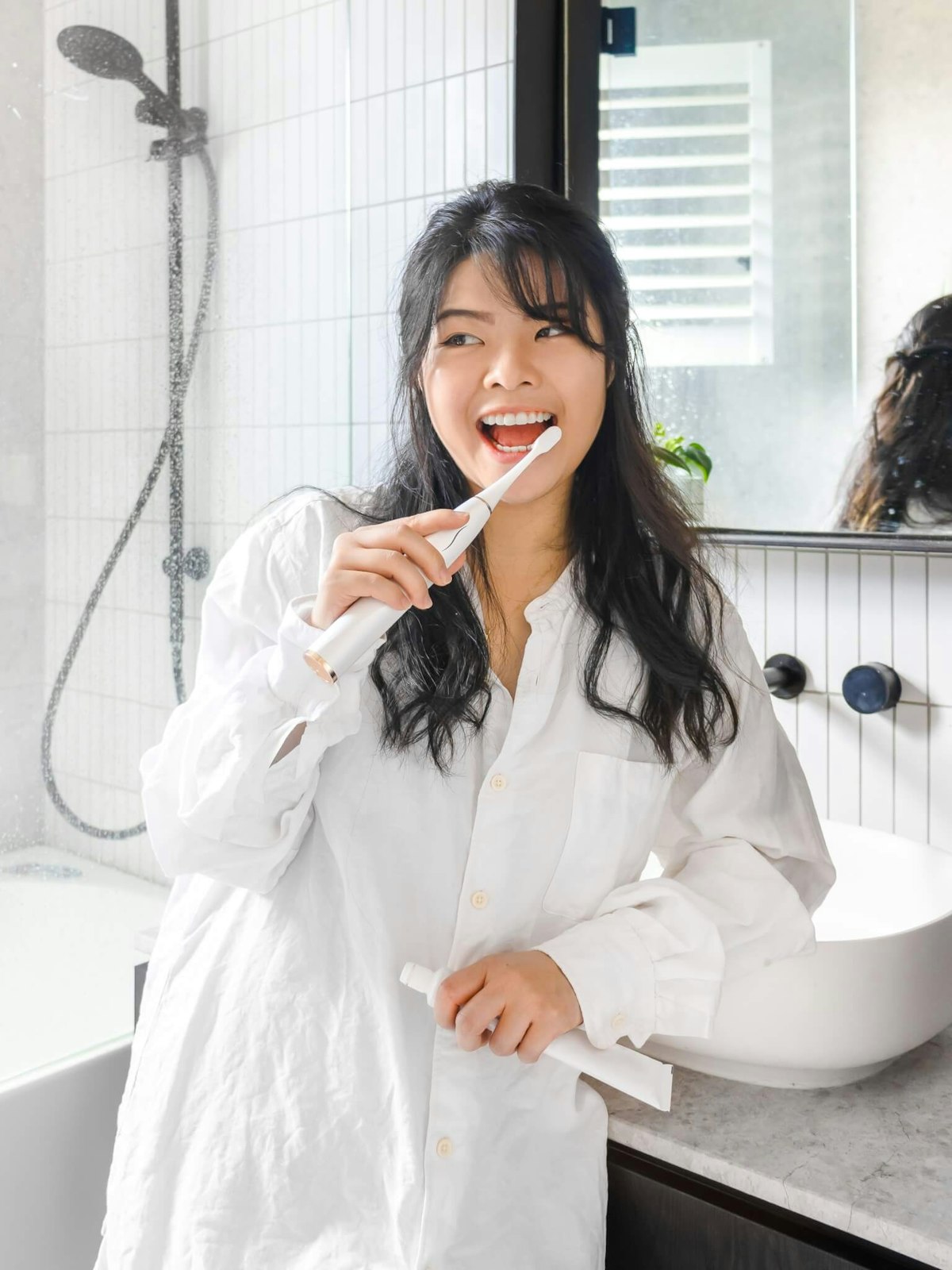 People Using Colgate Enhance your oral care game with the Colgate Electric Toothbrush!
