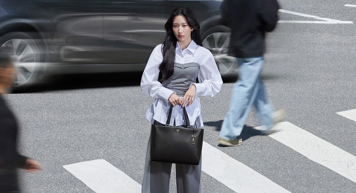 Mun Ka Young strides in style on the streets of Seoul for TUMI Fall ...