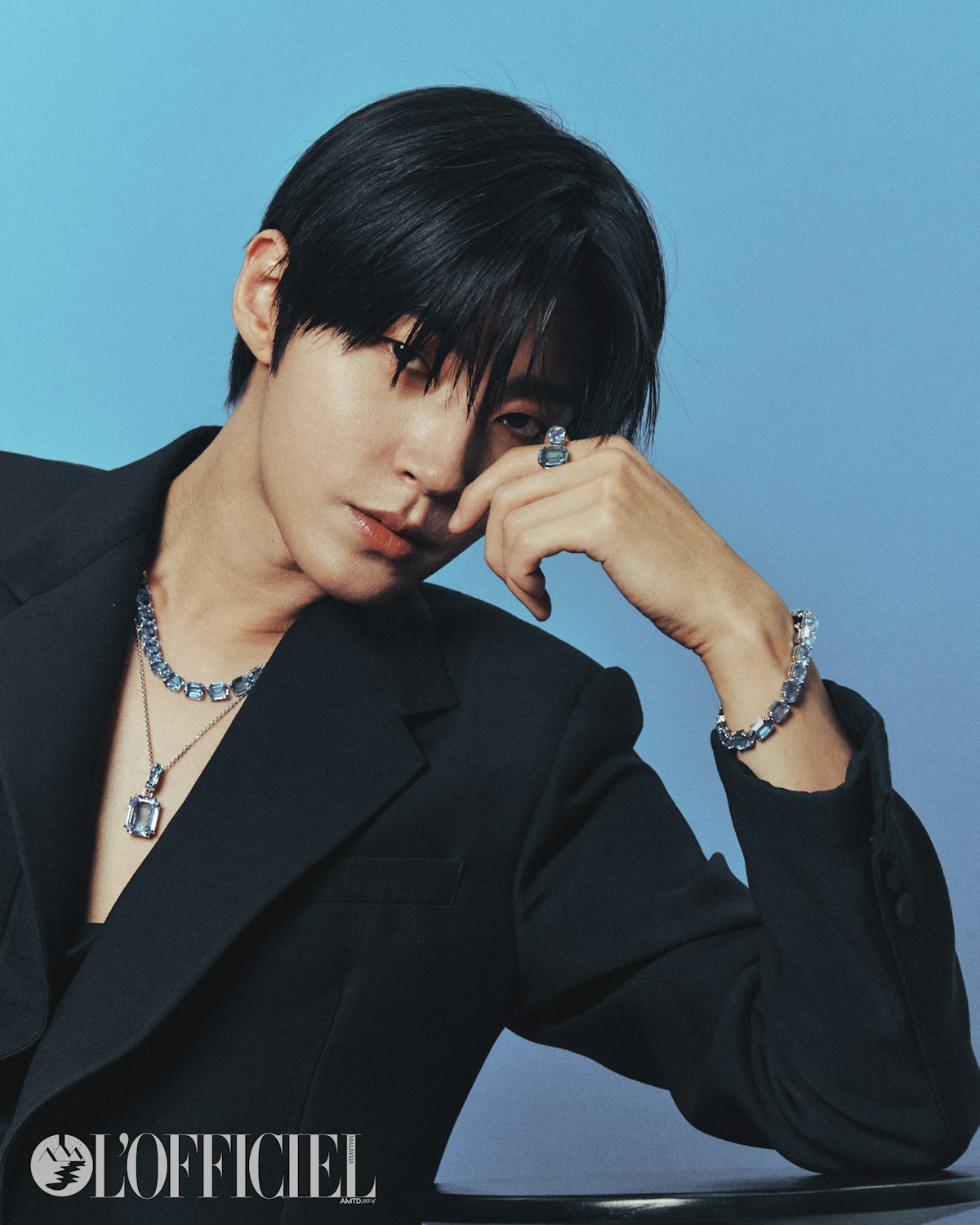 Digital Cover: Actor, Hwang In-youp makes things crystal clear