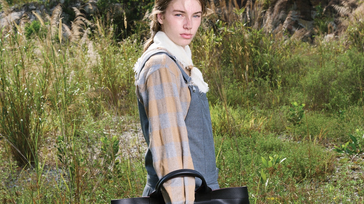 远离现实，徜徉在奇迹之中