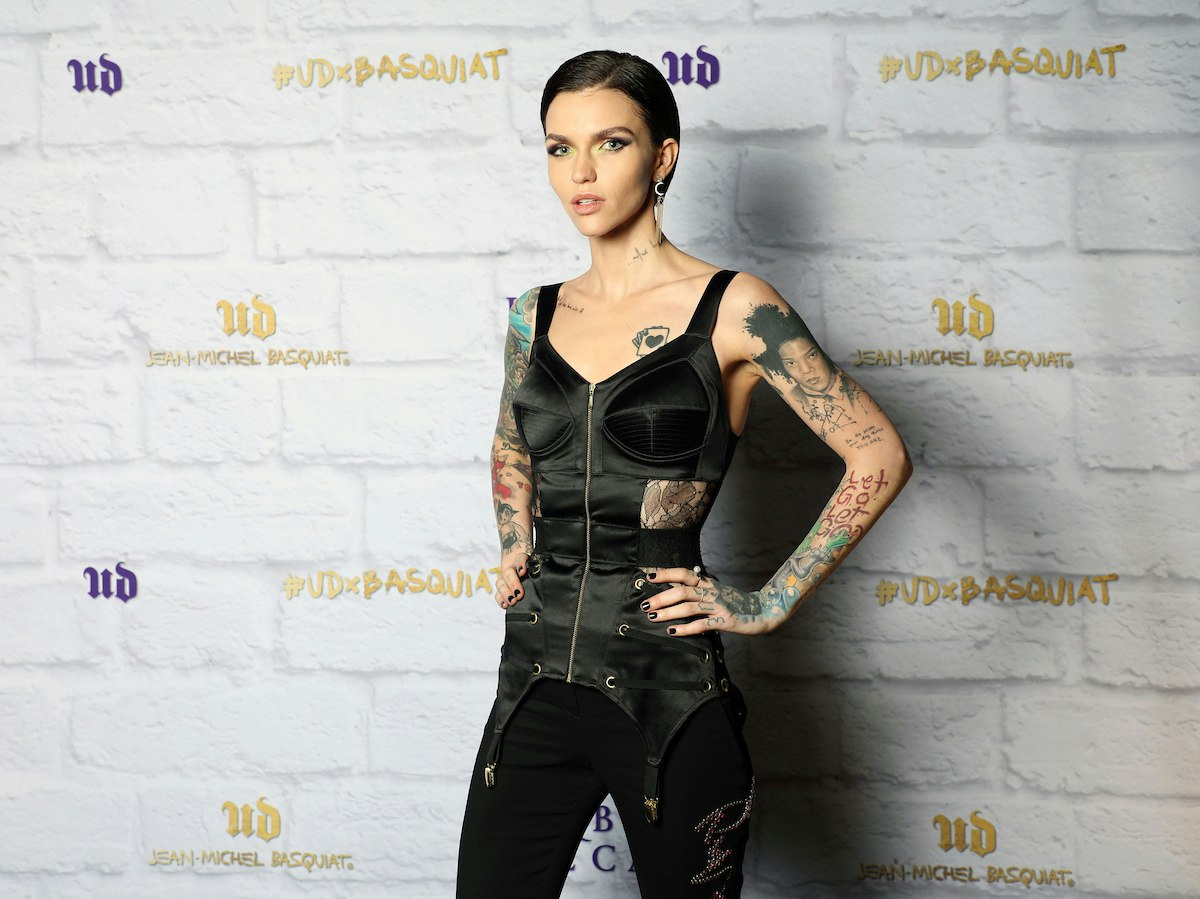 Ruby Rose ile Urban Decay macerası