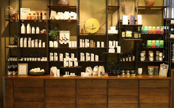 retail shelf display with spa products 