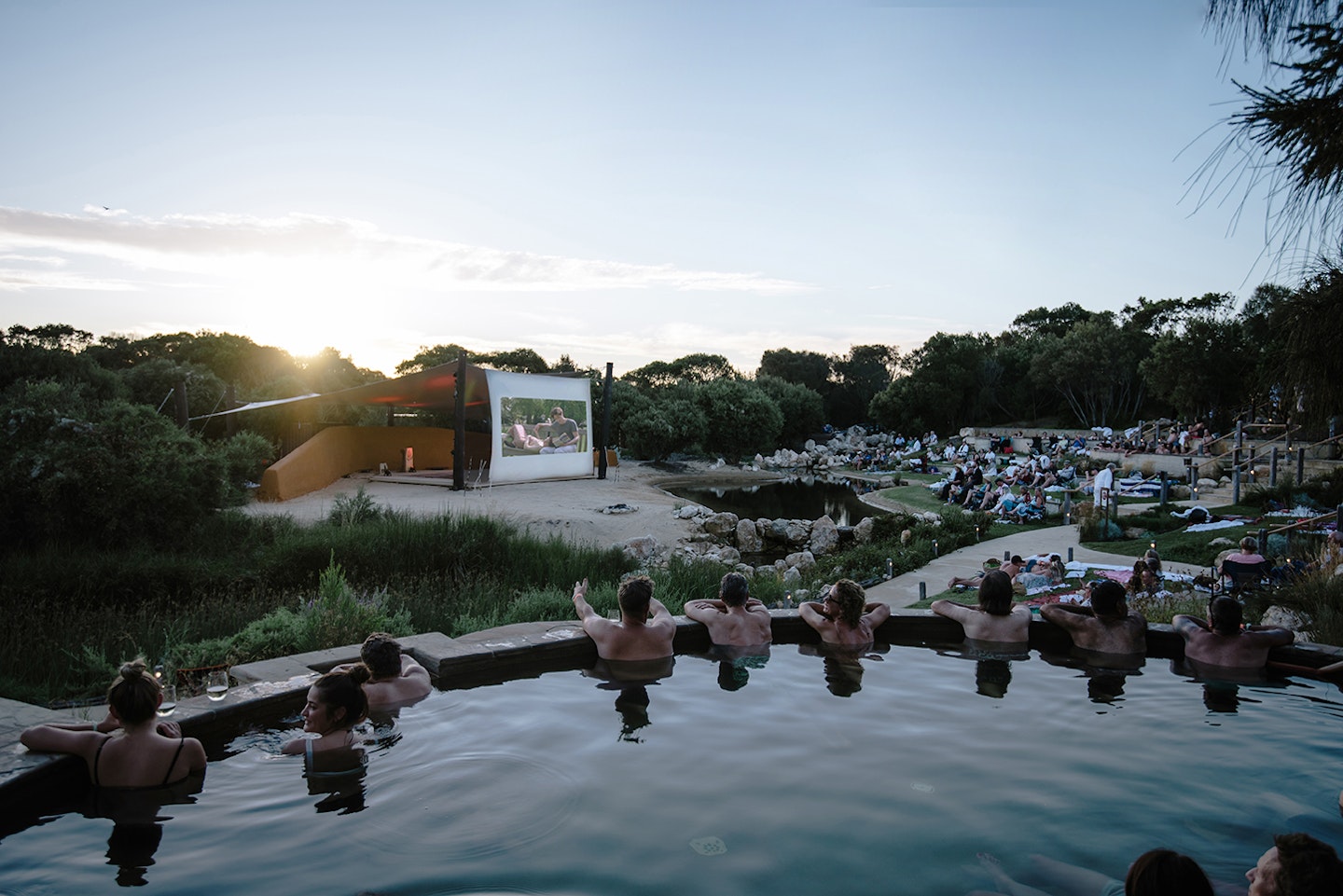 bathe in cinema