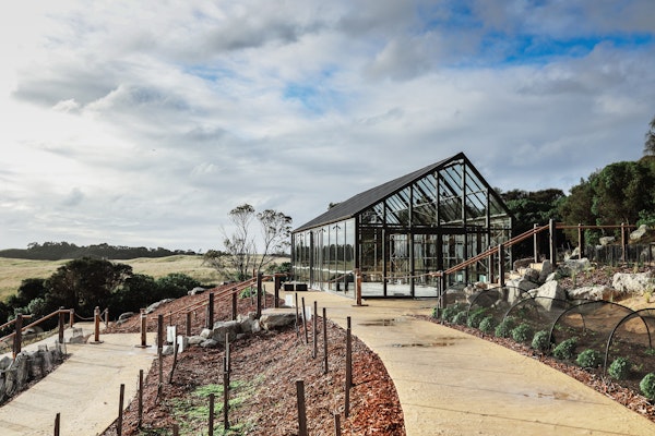 peninsula hot springs tour glasshouse