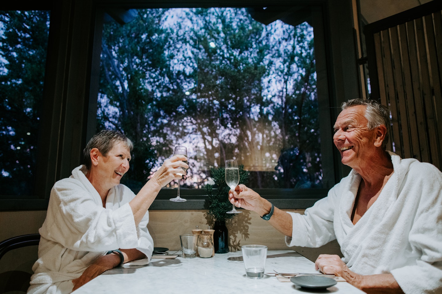 An older couple having a meal at the Spa Dreaming Centre