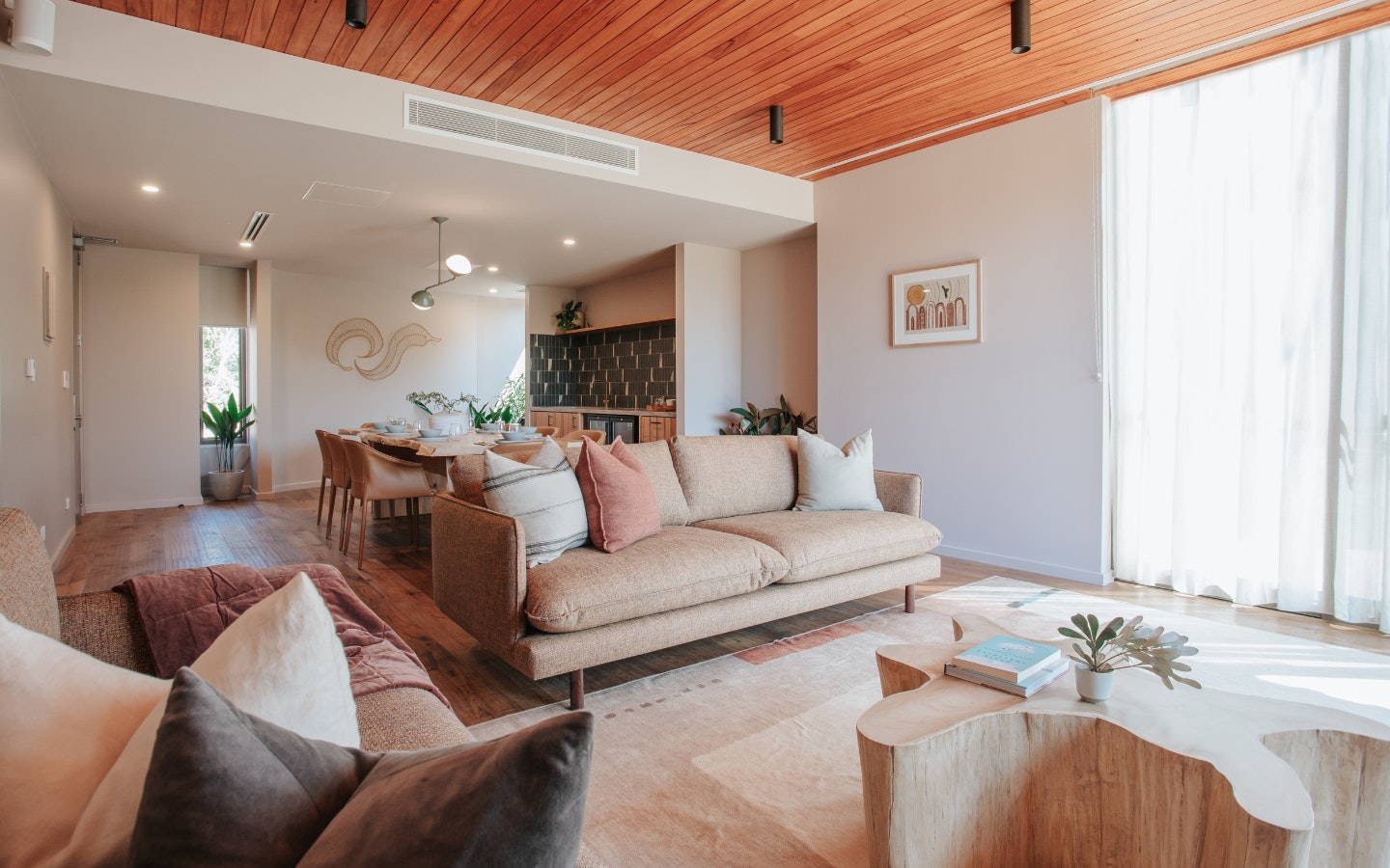 Peninsula Suite