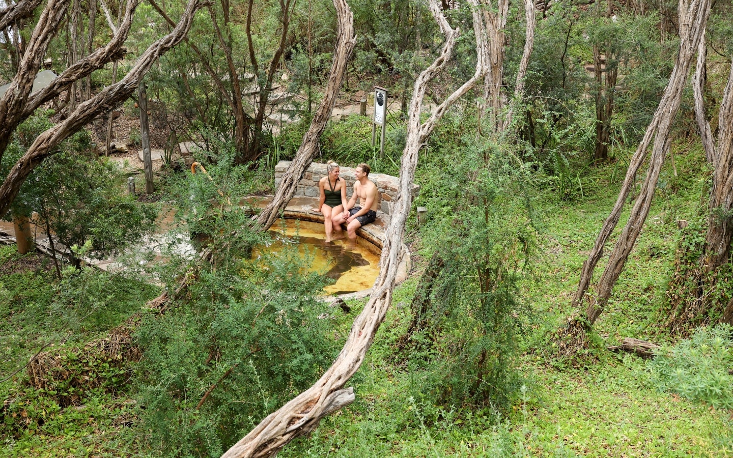 A couple bathing in the Spa Dreaming Centre