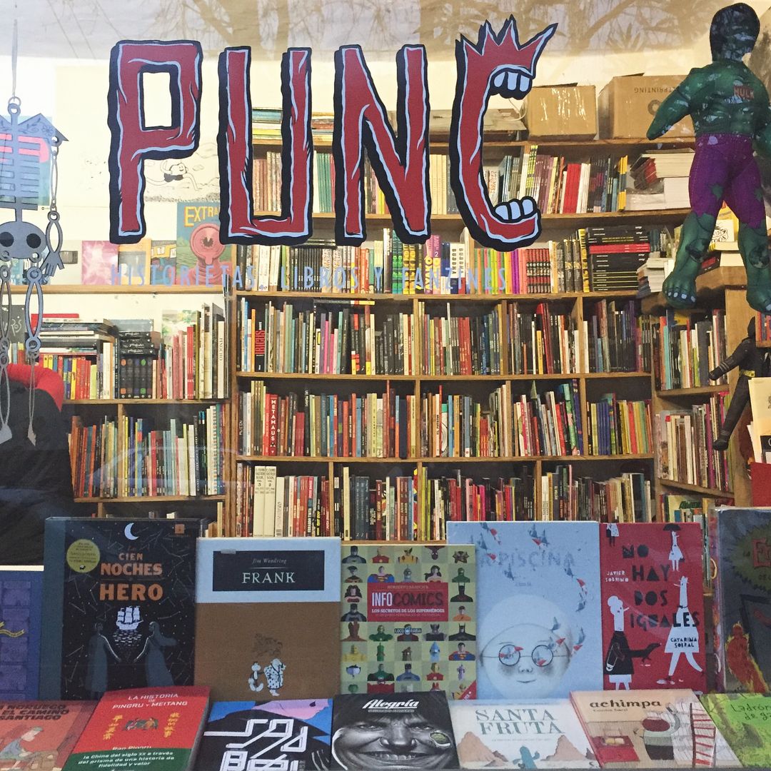 Best Bookstores in Buenos Aires - Pearl Club