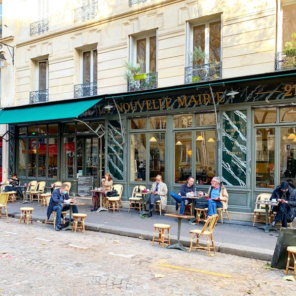 Café De La Nouvelle Mairie Front