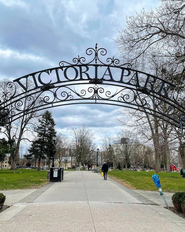 Victoria Park - Entrance