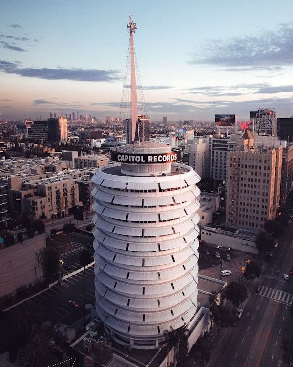 Capitol Records Tower - Building