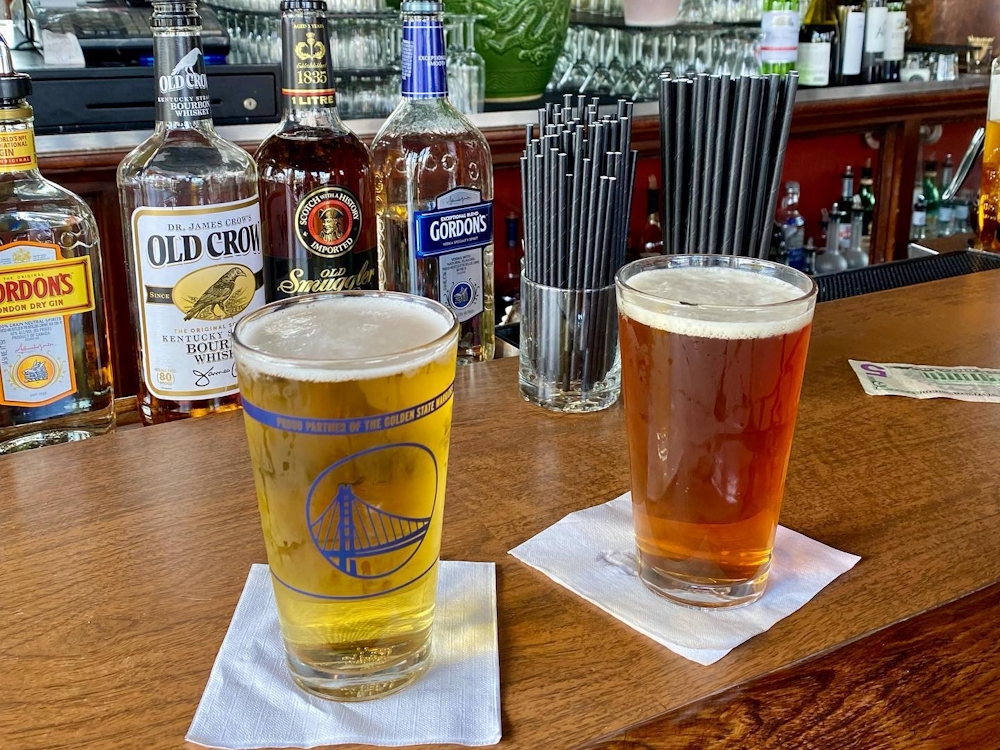 Twin Peaks Tavern - Drinks