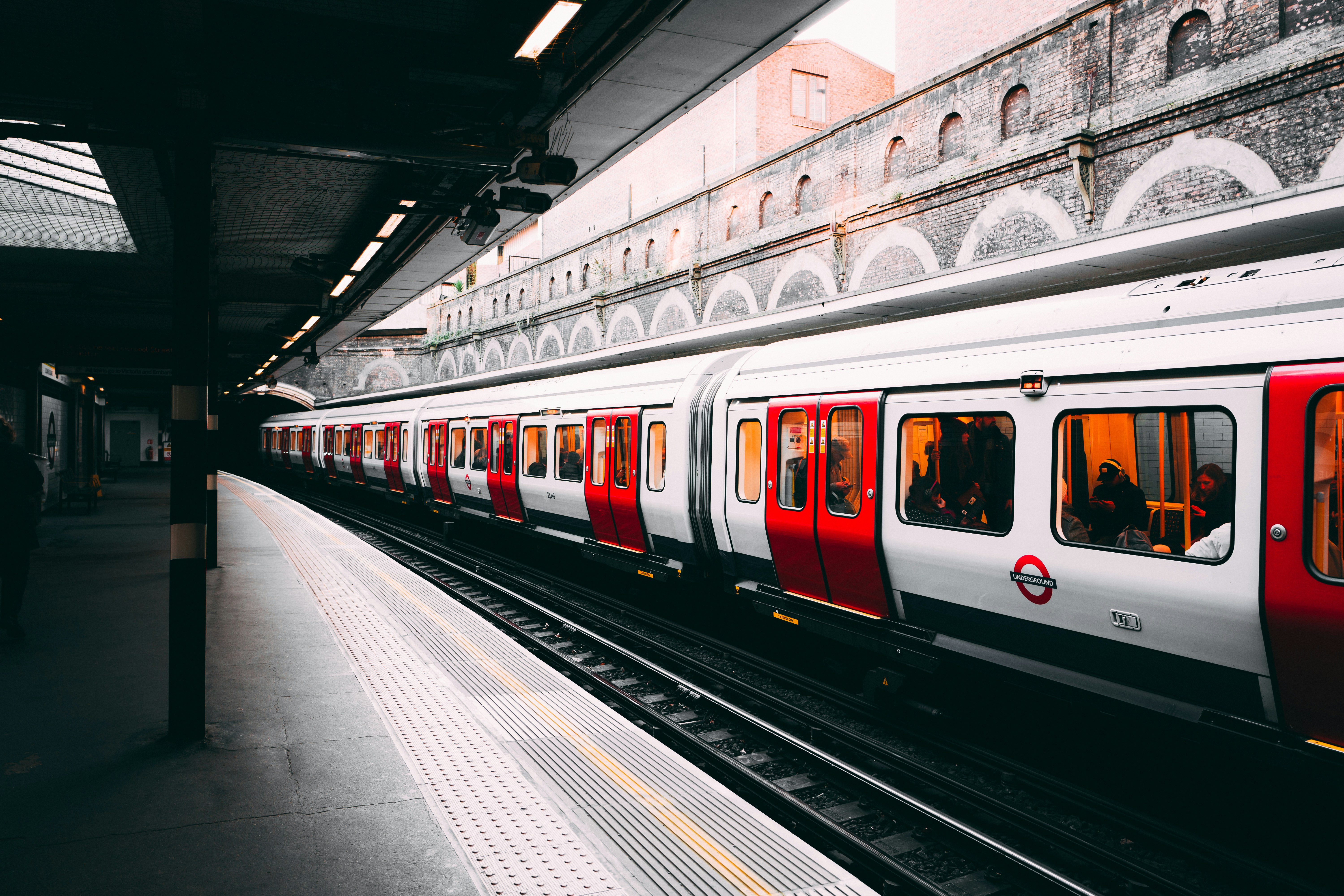 Best London Travel Blogs for Authentic Exploration