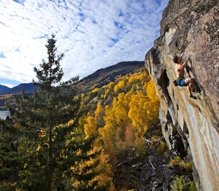 Jarle Kalland førstebestiger "No blir det baby!" (8b+) på Gulveggen på Kvam. Foto: Henning Wang, No blir det baby, 8b+, Jarle Kalland, Henning Wang, Kvam, Sogndal, gulveggen