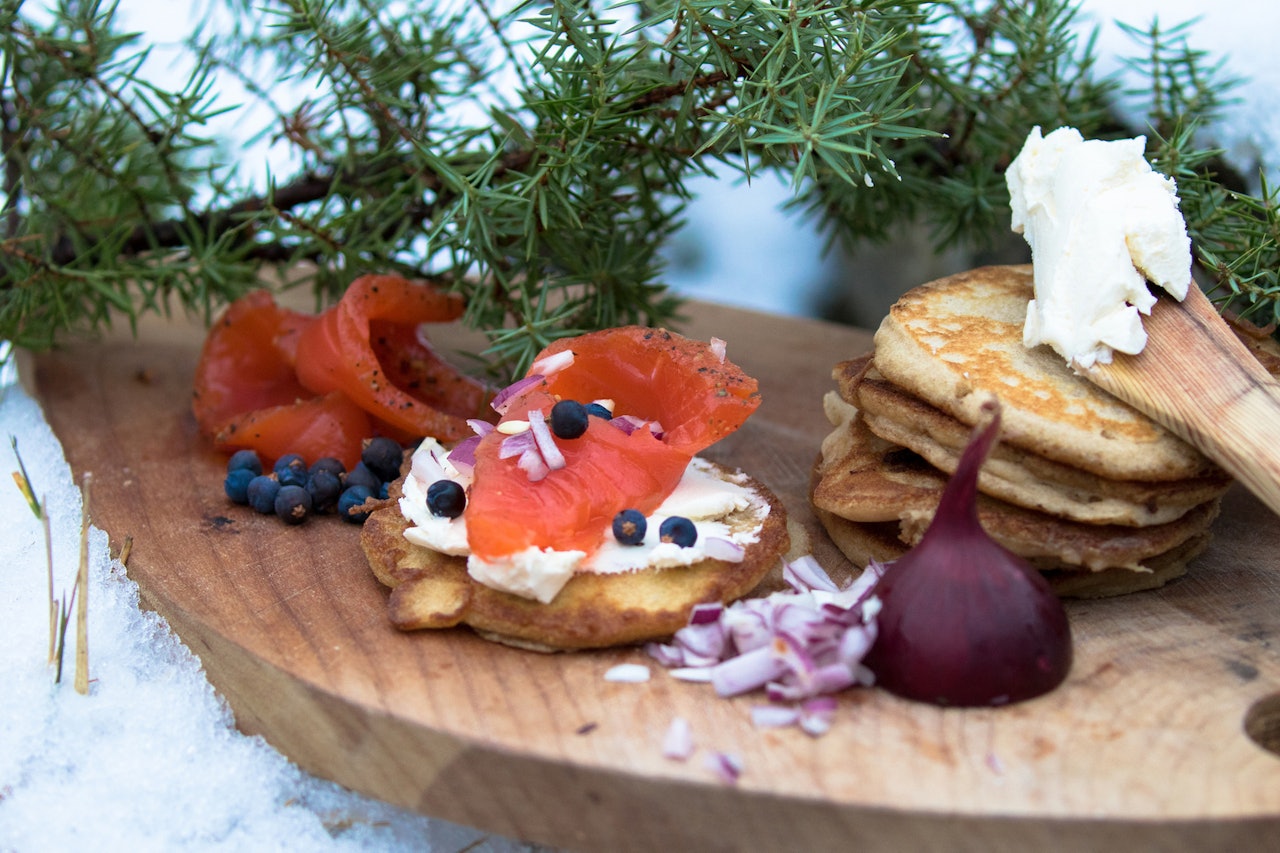 RUSSISKE PANNEKAKER: Eller blinis, er super småmat på tur. Foto: Sigrid Henjum blinis på tur russiske pannekaker