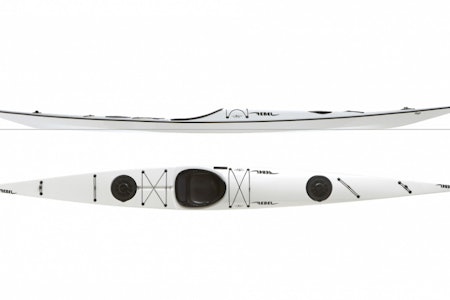 KJØP AV KAJAKK: På turer langs kysten er havkajakken et sikkert og godt valg. UTE gir deg guiden for å finne en som passer til deg og ditt bruk. Foto: Magnus Roald Kjøpe kajakk