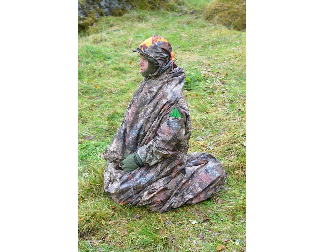 MULTIDUK: Dovrefjell Multiduk Pro kan også fungere som sovepose Jeger ikledd Dovrefjell Multiduk Pro posteringspose