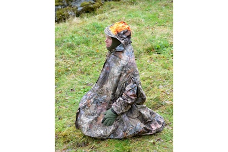 Test av Dovrefjell Multiduk Light. Foto: JEGER Jeger ikledd Dovrefjell Multiduk Light