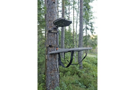 LONE WOLF TREESTANDS: Lett å bære, lett å montere, lone wolf treestand i tre til test