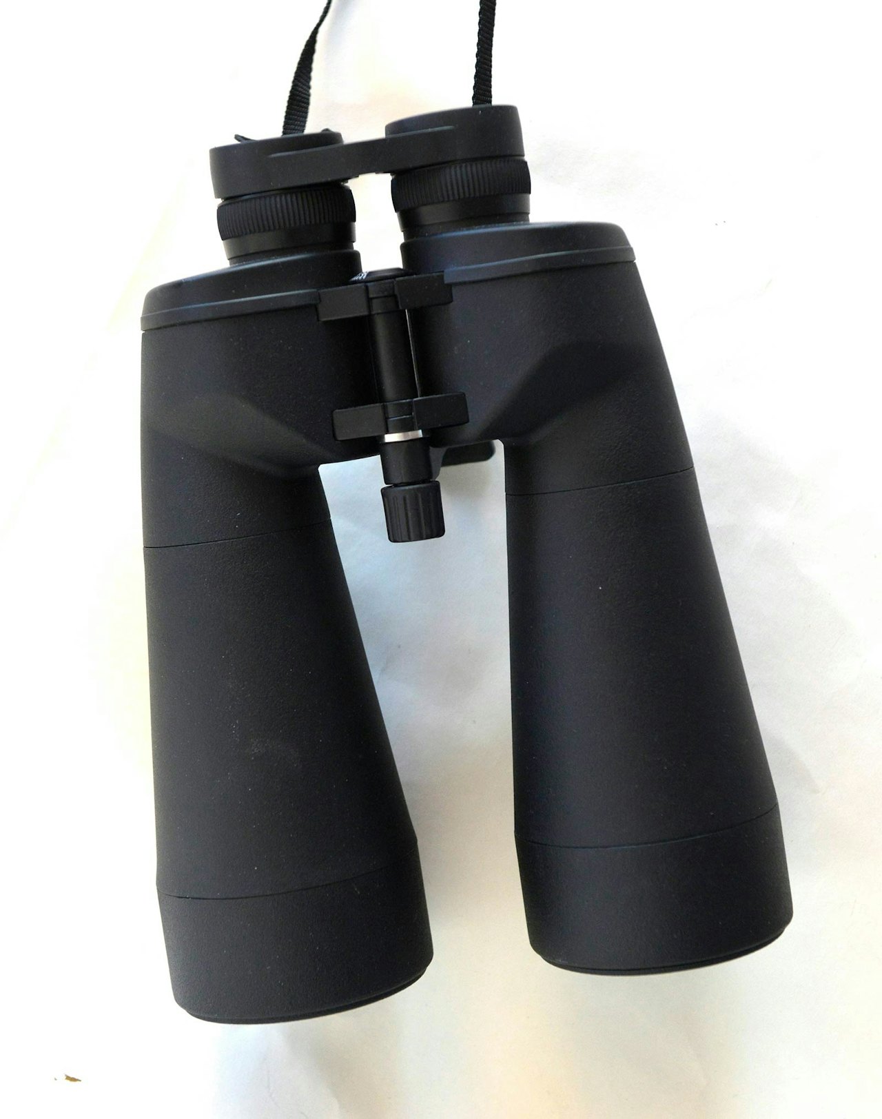 Behagelig synsopplevelse: Helios Lightquest HR 20x80 Helios Lightquest HR 20x80 kikkert til jakt