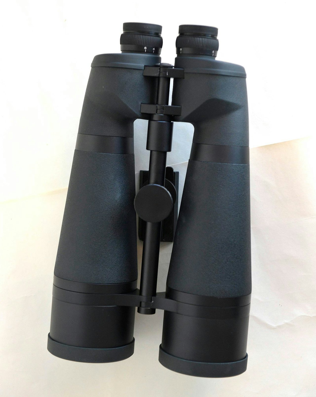 DIGER: Helios Apollo 22x85 HD Helios Apollo 22x85 HD kikkert