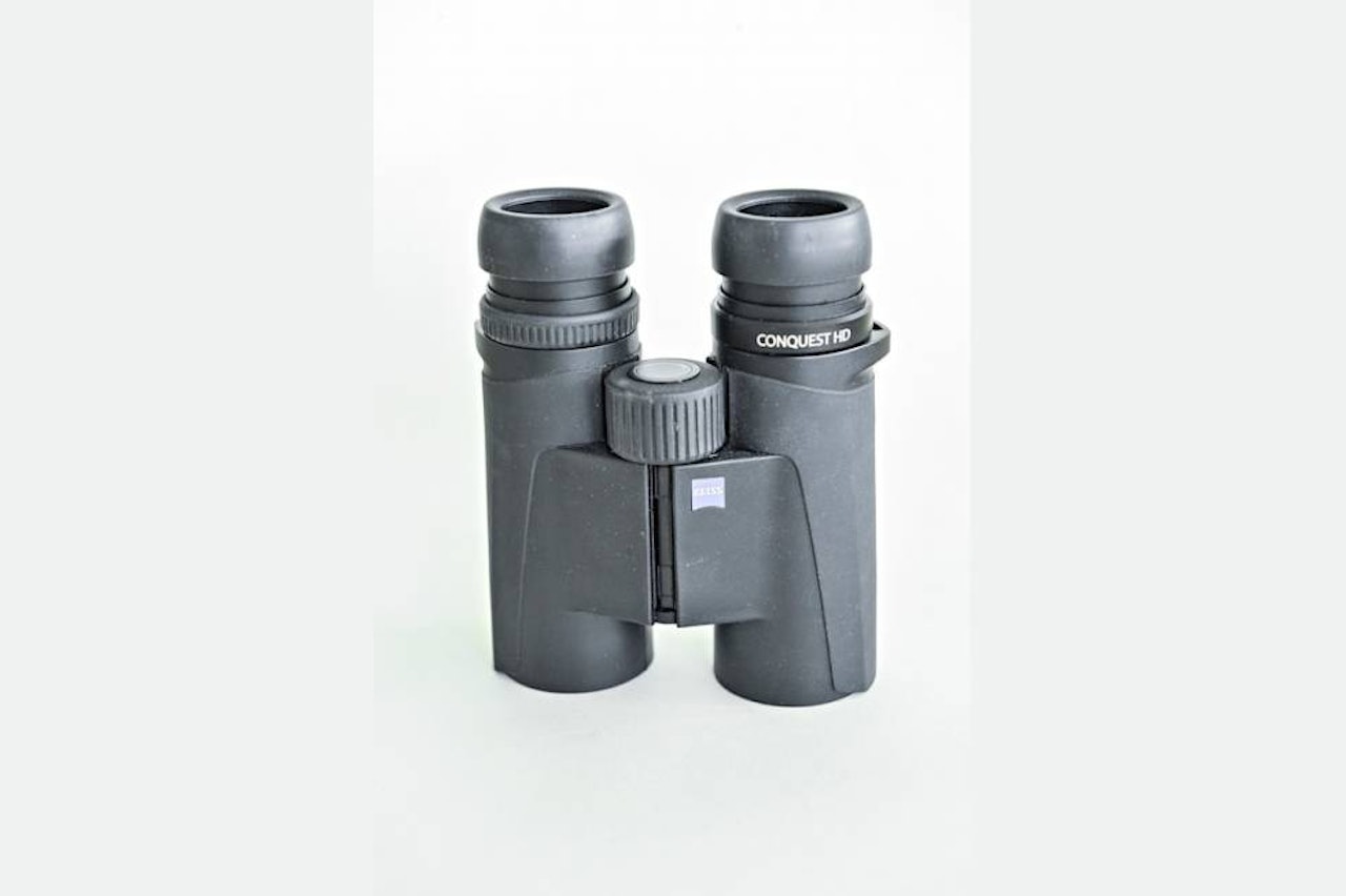 Mye for pengene: Zeiss Conquest 8x32 Zeiss Conquest 8x32 kikkert på hvit bakgrunn