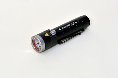 LEDLENSER MT10: Avgir 1000 lumen ledlenser mt10 lommelykt ettersøkslykt test