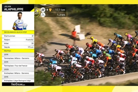 ØYEBLIKKET: Her tar Julian Alaphilippe i mot en flaske 17 kilometer før mål. Det kostet ham den gule ledertrøya. Skjermdump, TV2. Julian Alaphilippe.