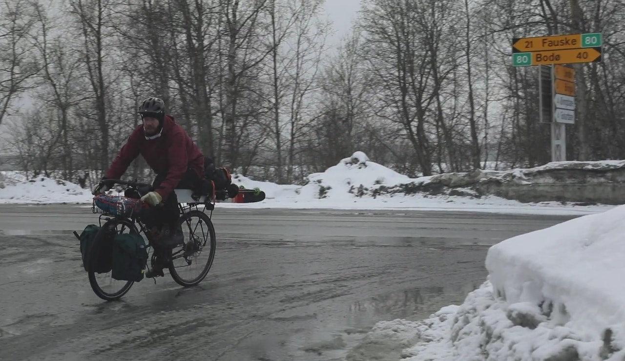 I FARTA: Køhn på vei til nok en topptur. I FARTA: Køhn på vei til nok en topptur.