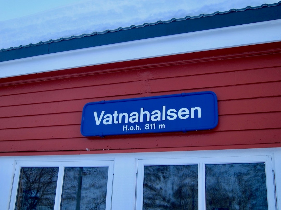 Togstasjonen Vatnahalsen Vatnahalsen, High Camp