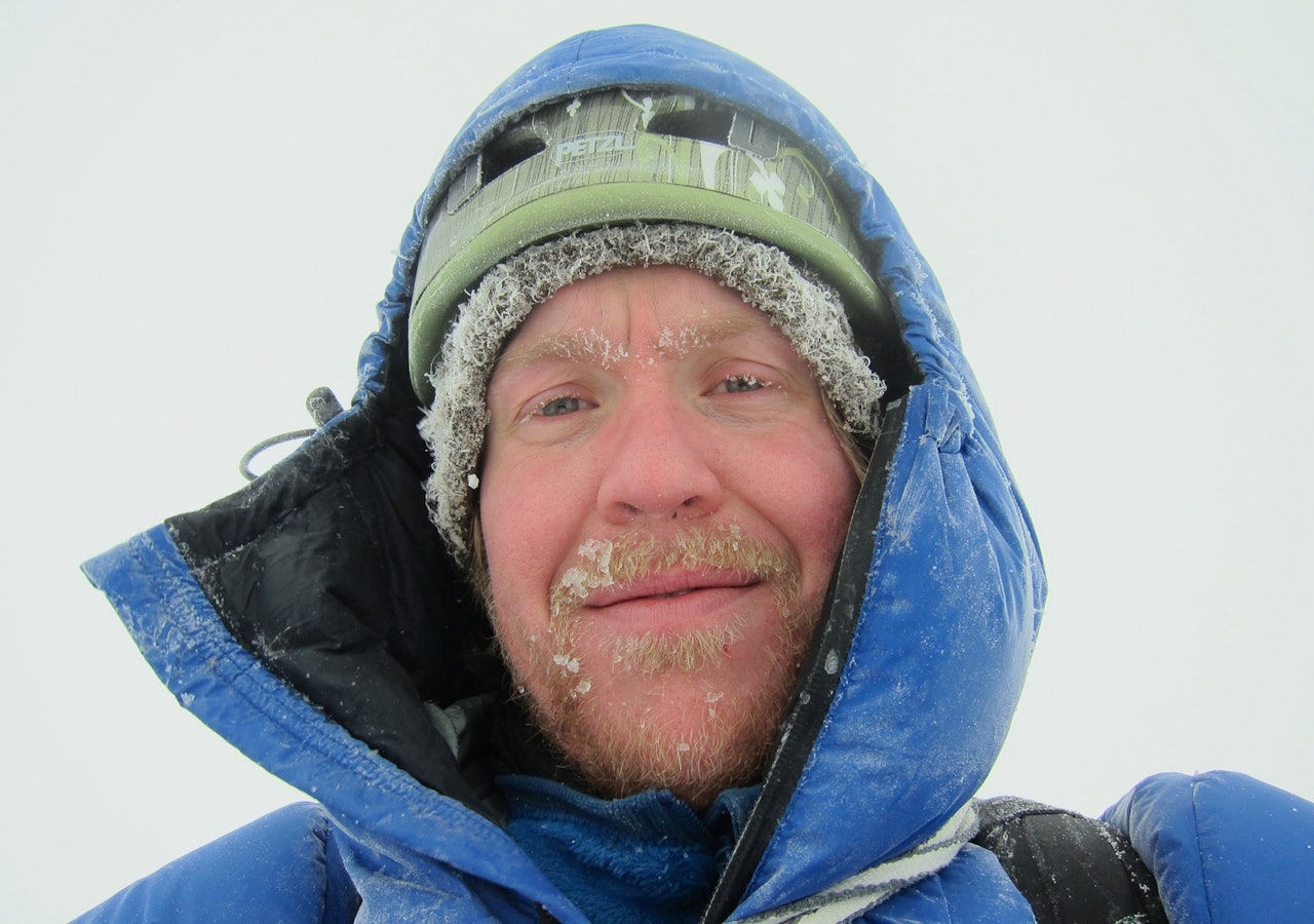 FORTELLER OM TURTAGRØ: En rimete Øyvind Eek. Foto: selfie Øyvind Eek i Bre og Fjell.