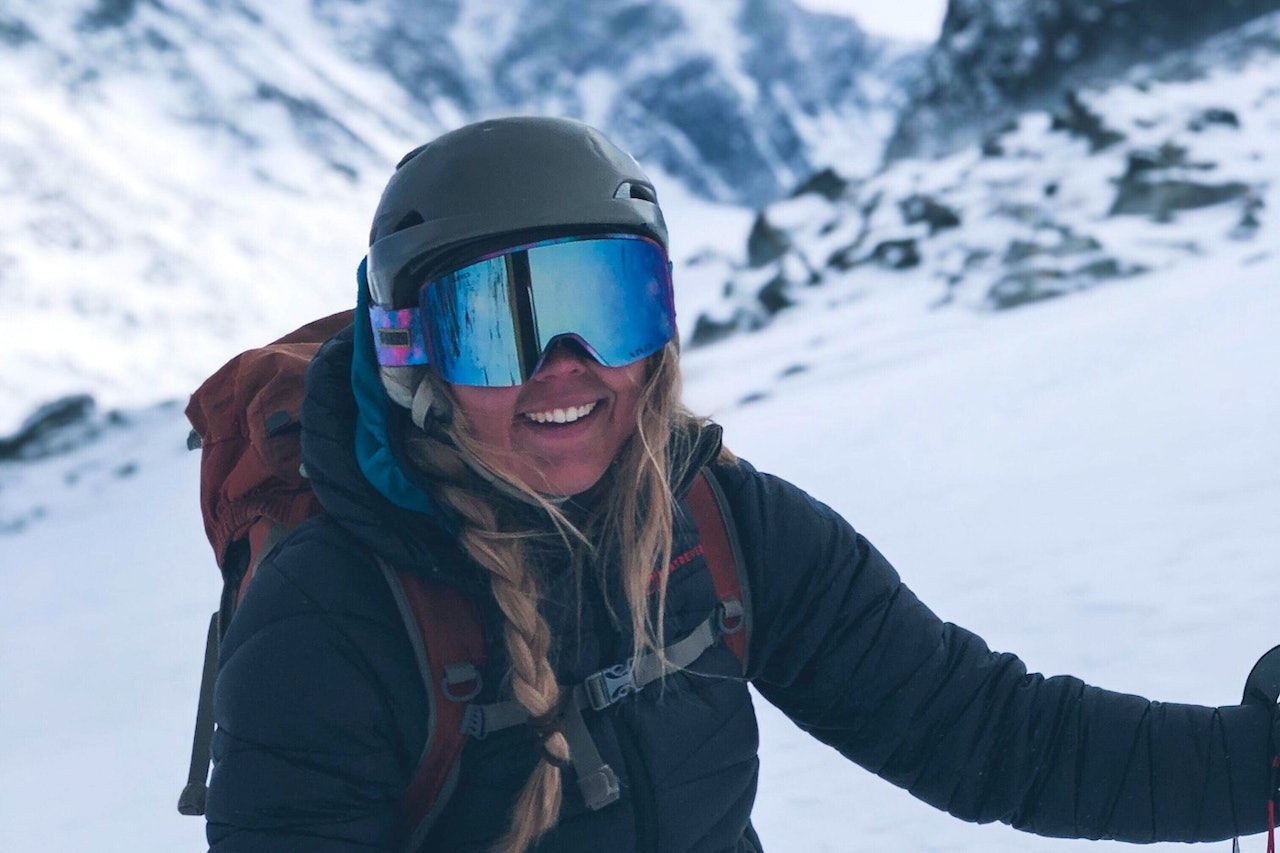 Festivalsjef Lisa Kvålshaugen Bjærum gleder seg til å ta imot 500 fjellfolk til årets utgave av High Camp Turtagrø, og med ukas nysnø ligger alt til rette for kremforhold i fjellet. Foto: Thea Øvregard Røhme