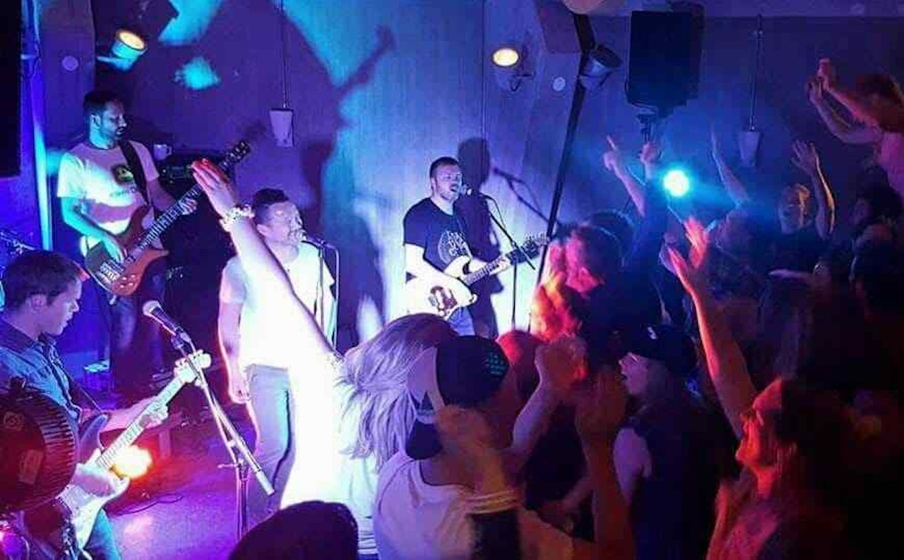 Ivory kommer til å skape god stemning på lørdags kvelden!  Ivory kommer til å skape god stemning på lørdags kvelden!